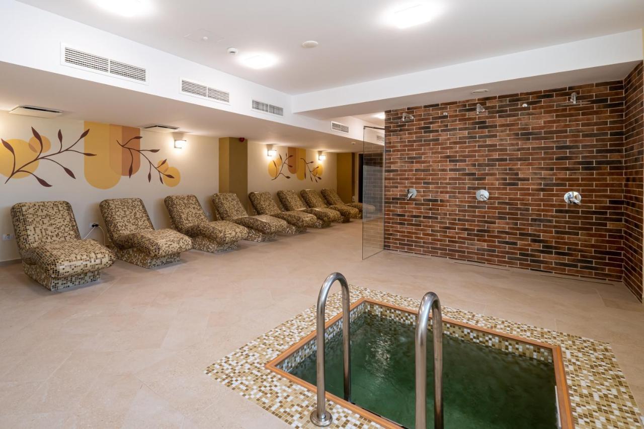 Fiald Hotel & Spa บาเคา ภายนอก รูปภาพ